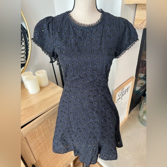 🆕ASTR THE LABEL DRESS - Picture 2 of 2